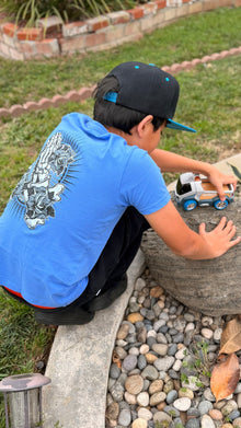Enduro Truck by Thoughtful Toys — suspension detail