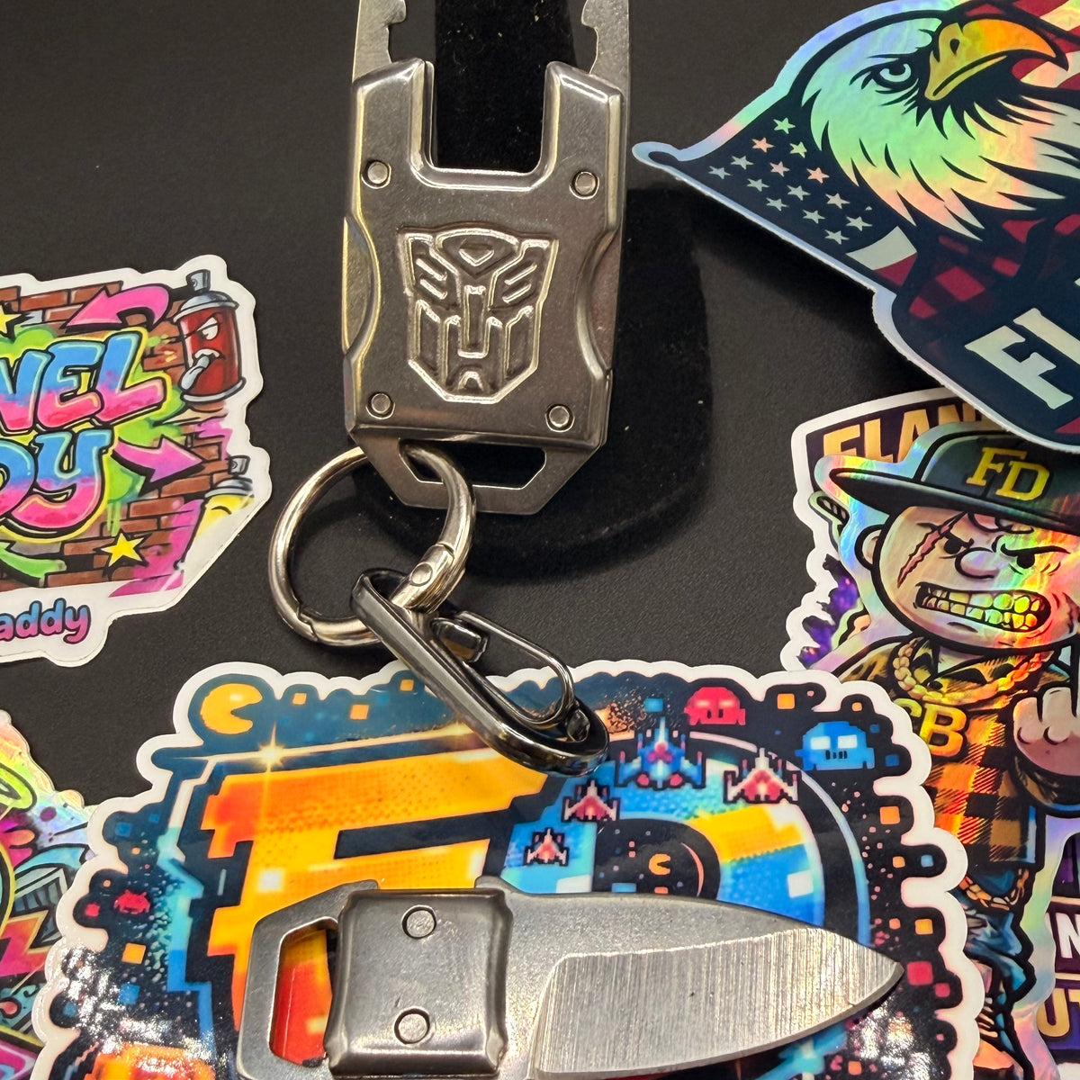 Hero Tool mini keychain utility knife — detail view