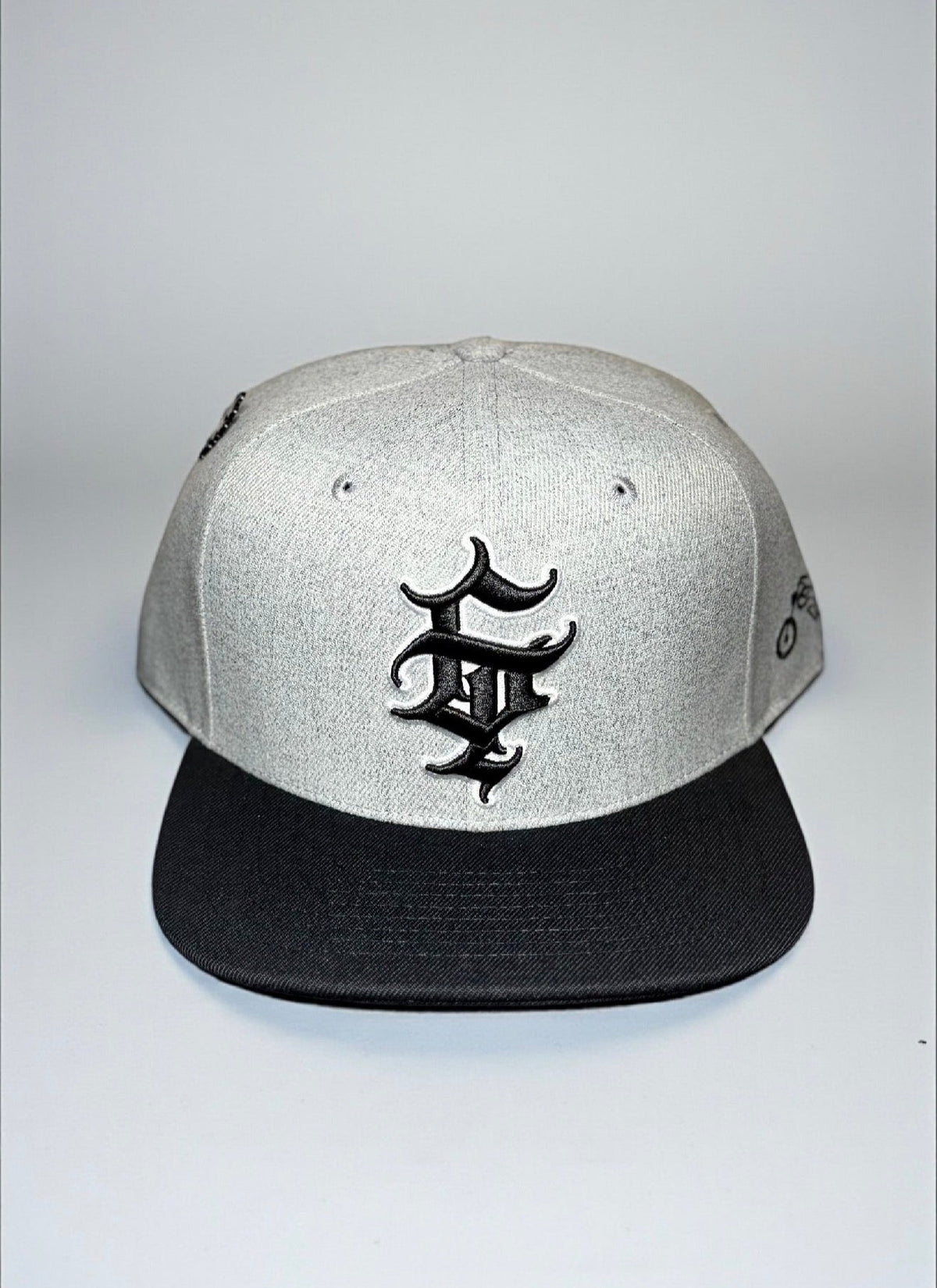 G’d Up Snapback (Gray) — close-up view